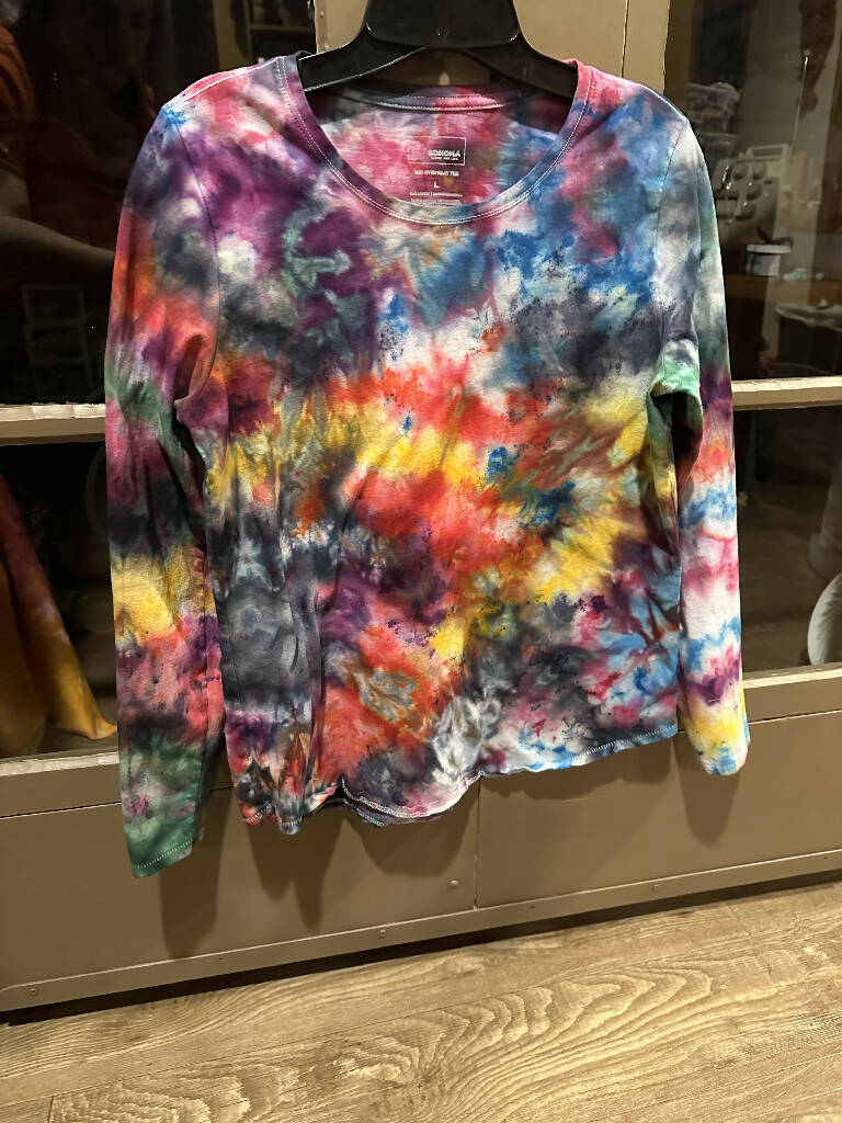 Load image into Gallery viewer, Upcycled ice dyed top
